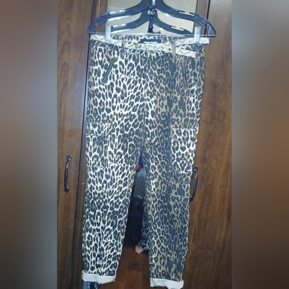 Wonan's Shirley Mason Size 9/29 Leopard Print Pants